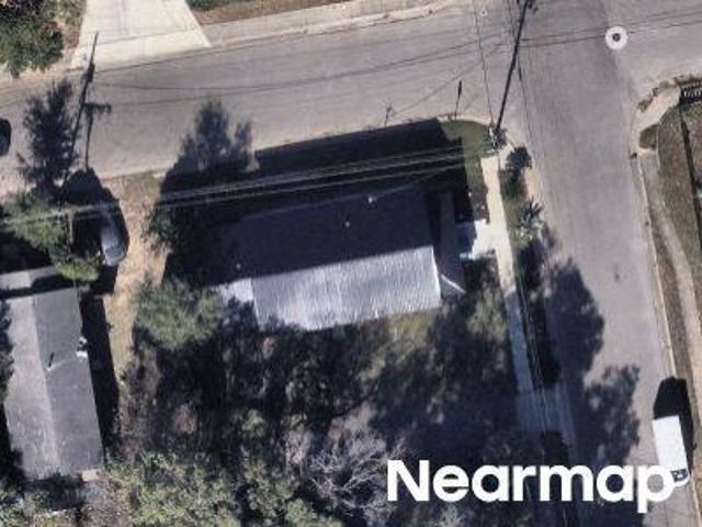 N 6th Ave