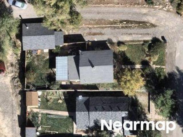 N 6th St
