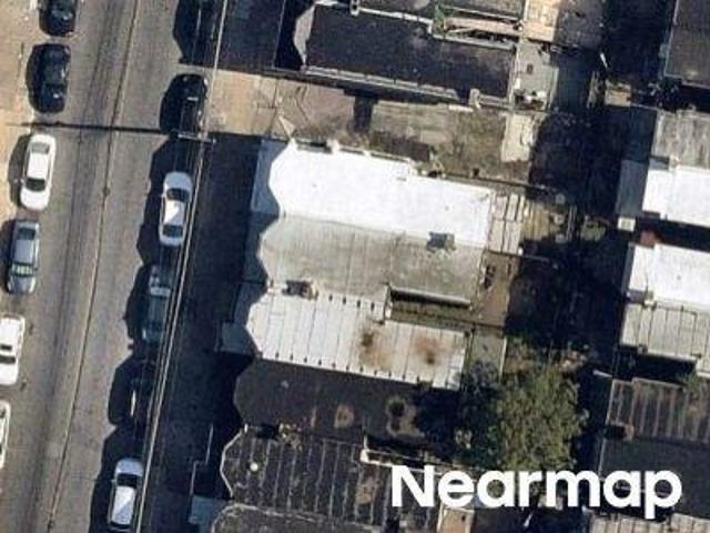 N 6th St