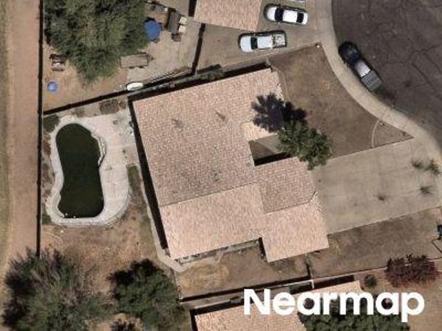 N 77th Dr
