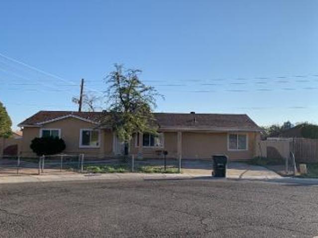 N 79th Dr