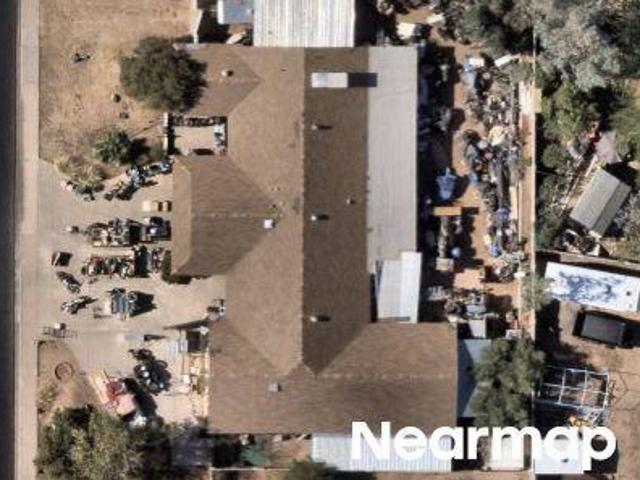 N 72nd St