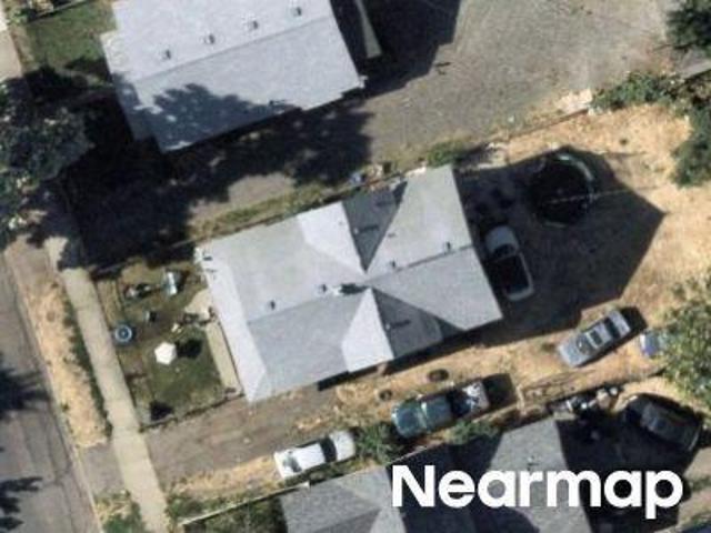 N 8th St