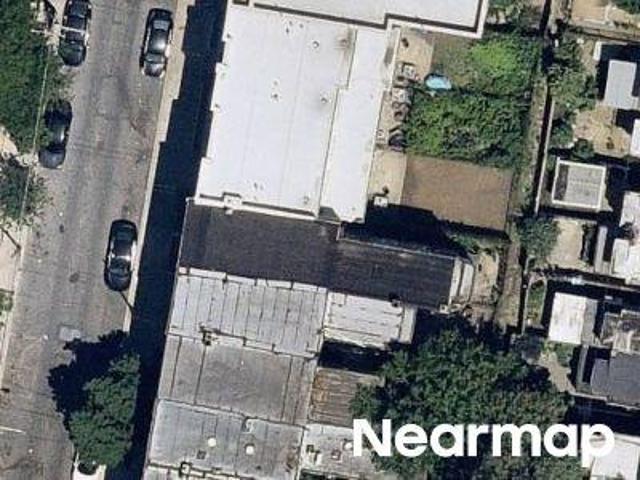 N 8th St