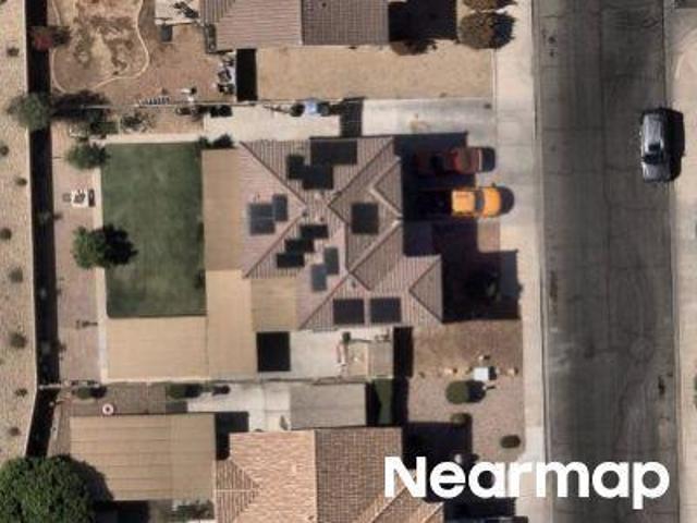 N 94th Ln