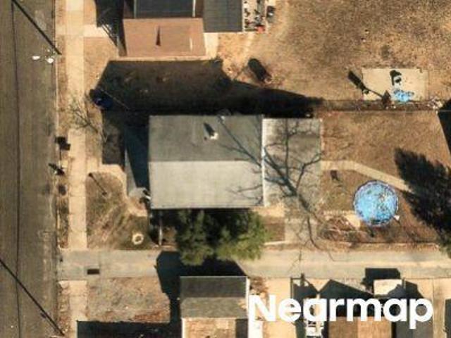 N 9th St