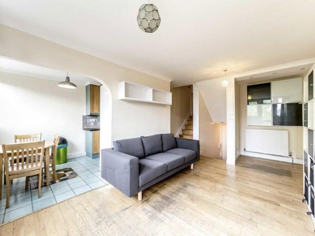 NCP Victoria Car Park, Semley Place, London, SW1W 9QL, United Kingdom | 2 bed apartment for rent #139405431 | Rentberry