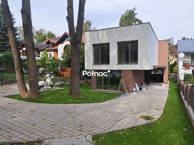 Na wynajem nowoczesny dom 200 m² z tarasem w Krakowie