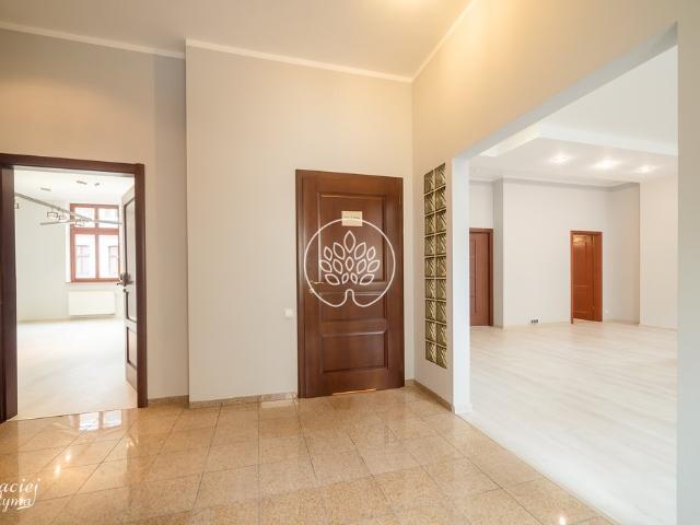 Na wynajem nowoczesny lokal biurowy 140 m² w centrum Bydgoszczy