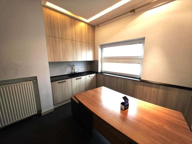 Na wynajem nowoczesny lokal biurowy 36 m² z klimatyzacją