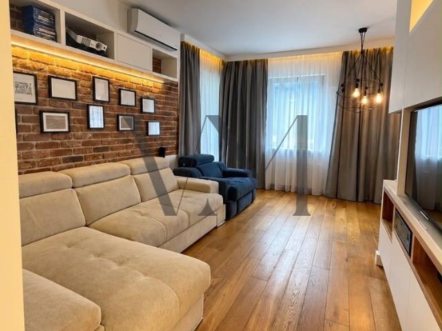 Na wynajem elegancki 68 m² apartament z klimatyzacją w Warszawie