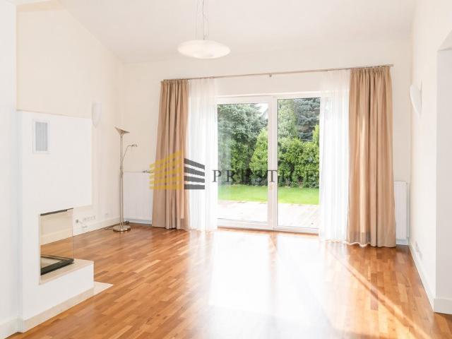 Na wynajem przestronny dom 280 m² w prestiżowej Saska Kępa