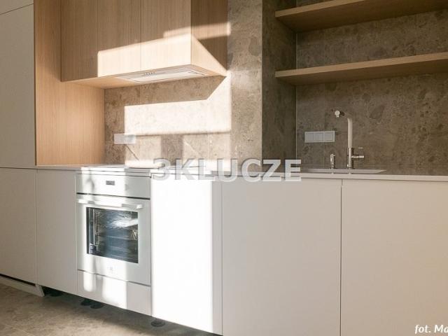 Na wynajem przestronny lokal biurowy 134 m² w Lublinie