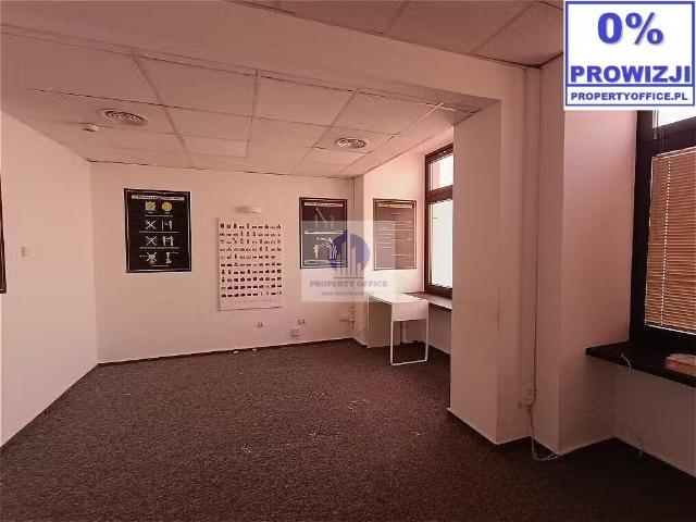 Na wynajem przestronny lokal biurowy 249 m² w Warszawie