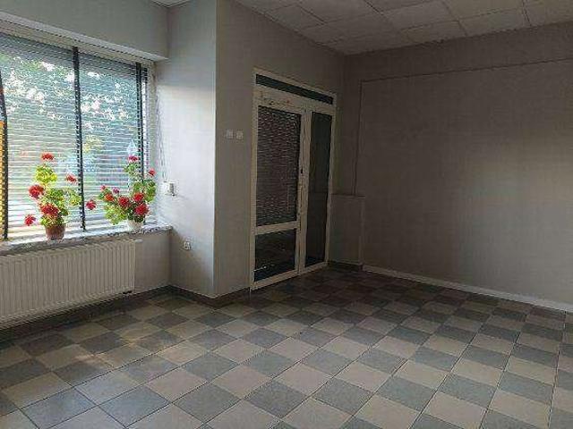 Na wynajem przestronny lokal użytkowy 40 m² w Legionowie
