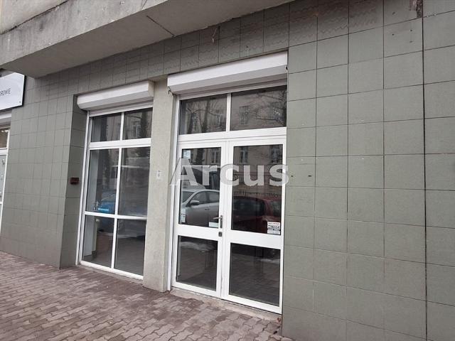Na wynajem przestronny lokal usługowy 83 m² w Tarnowie