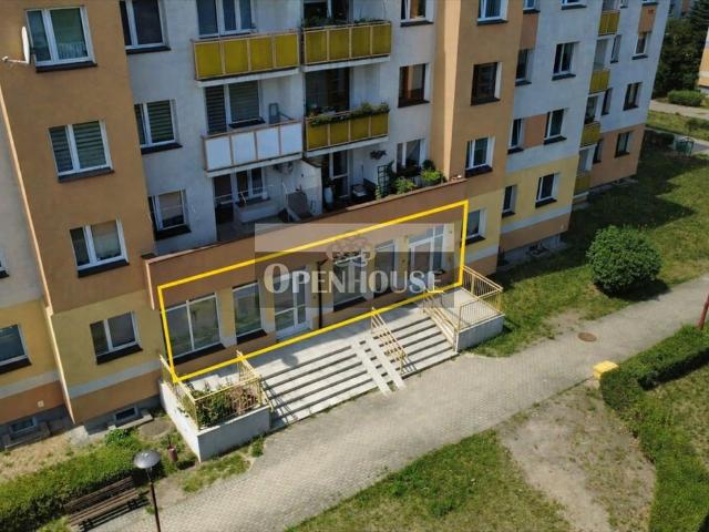 Na wynajem przestronny lokal 250 m² z możliwością podziału