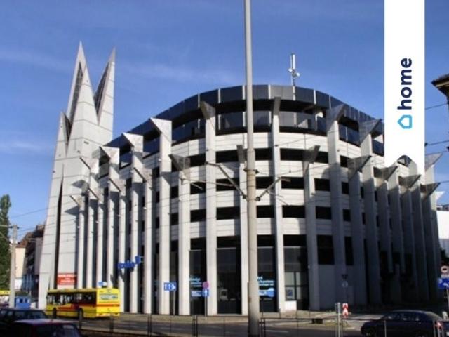 Na wynajem przestronny lokal 850 m² przy Rynku we Wrocławiu