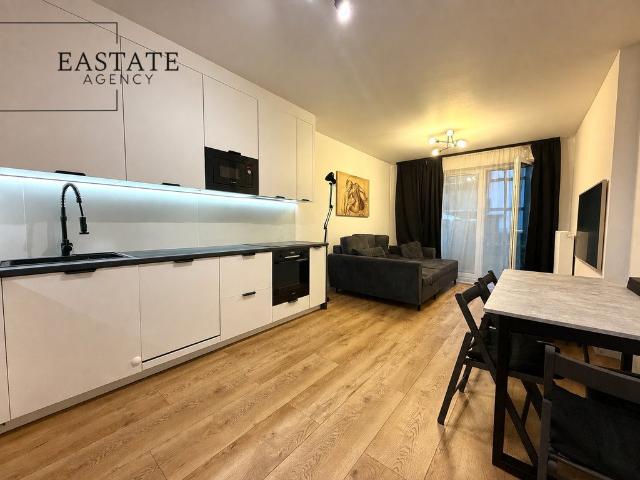 Przestronne 3 pokojowe mieszkanie z ogródkami 66 m² w Warszawie