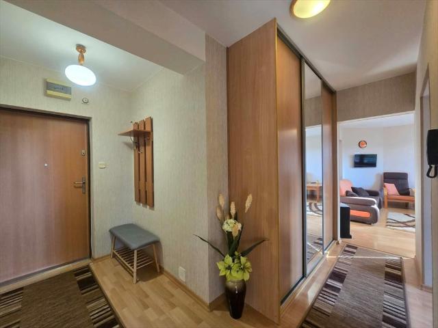 Na wynajem przestronne mieszkanie 53 m² z balkonem w Zduńskiej Woli