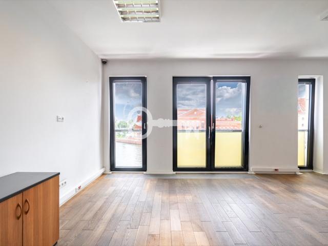 Na wynajem przestronne mieszkanie 76 m² z widokiem na Motławę
