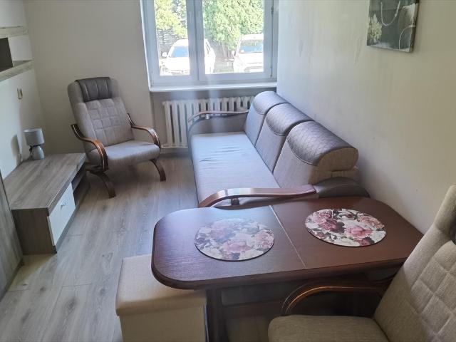 Na wynajem przestronne 35 m² 2 pokojowe mieszkanie w Kielcach