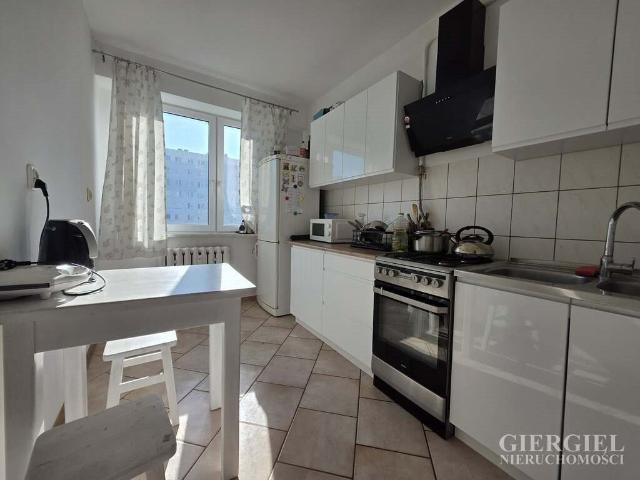 Na wynajem przestronne 3 pokojowe mieszkanie 42 m² w Rzeszowie