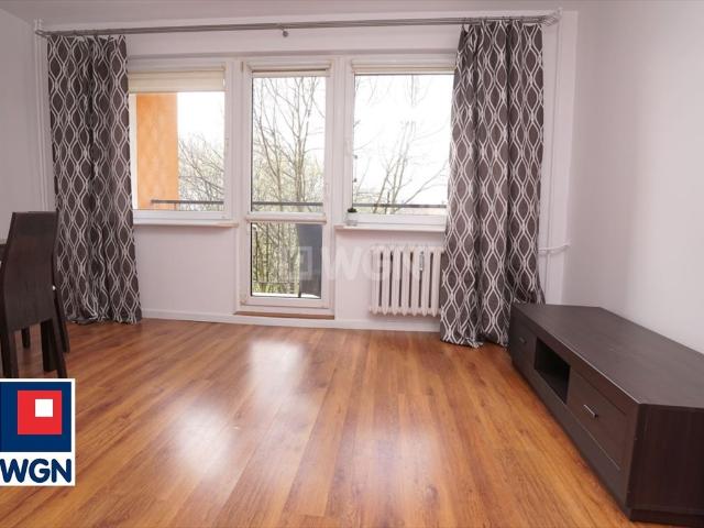 Na wynajem przestronne 3 pokojowe mieszkanie 53 m² w Piotrkowie