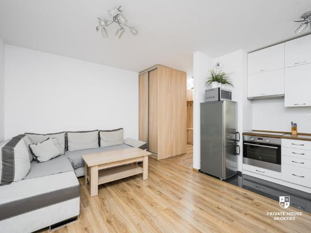 Na wynajem przestronne 40 m² mieszkanie z balkonem i miejscem parkingowym