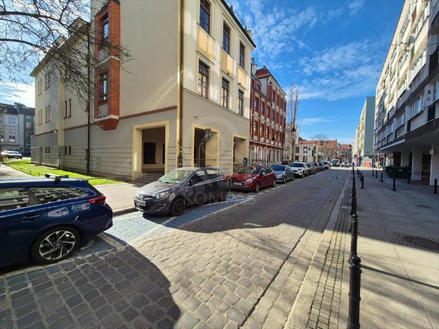 Na wynajem przestronne 43,8 m² w centrum Wrocławia