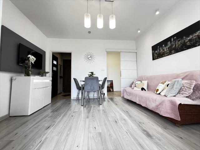 Na sprzedaż nowoczesne mieszkanie 30,9 m² z garderobą, balkonem i windą
