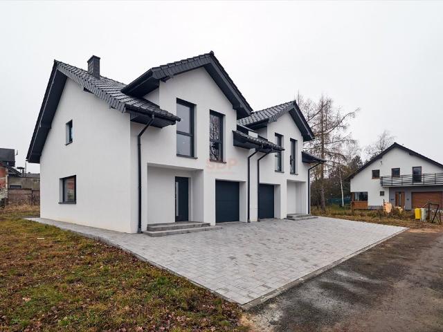 Na sprzedaż nowoczesny dom bliźniak 147 m² w Myszkowie