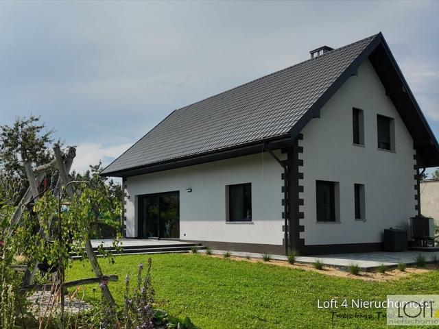 Na sprzedaż nowoczesny dom 193 m² z ogrodem w Skrzyszowie