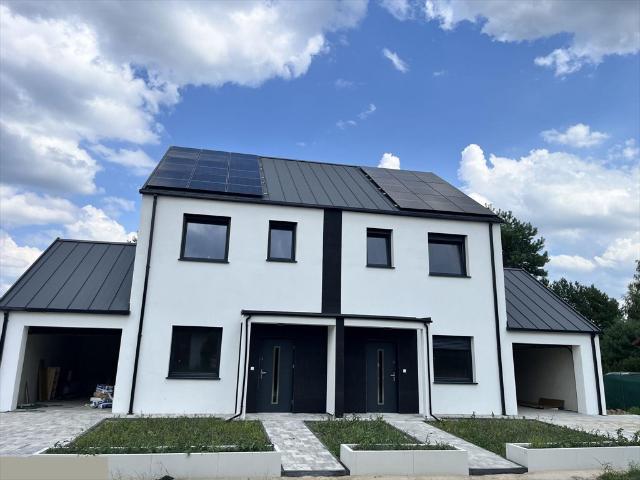 Na sprzedaż nowoczesny dom 109 m² z energooszczędnymi technologiami