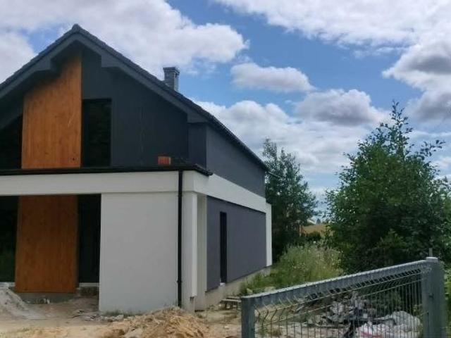 Na sprzedaż nowoczesny dom 124 m² w spokojnej okolicy