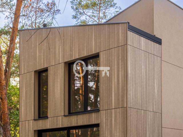 Na sprzedaż nowoczesny dom 240 m² z garażem w Wawrze