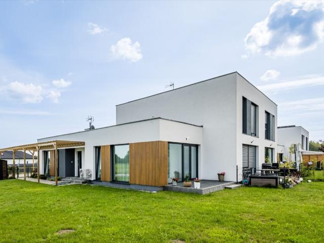 Nowoczesny dom 69 m² z ogrodem i energooszczędnym wyposażeniem polecam