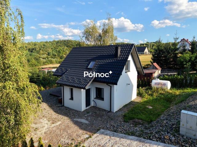 Na sprzedaż nowoczesny dom 74 m² z widokiem na las w Klęczanej