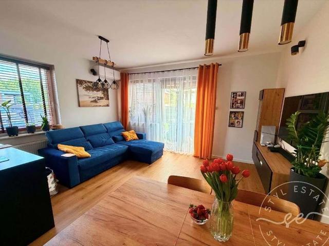 Na sprzedaż nowoczesny dom 75 m² z ogrodem i tarasem w Łazach