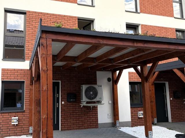 Na sprzedaż nowoczesny segment 6 pokoi z ogródkiem 158 m² w Krakowie
