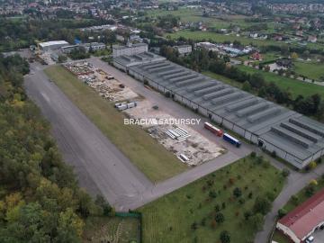 Na sprzedaż centrum logistyczne z halą 15 000 m² i najemcami
