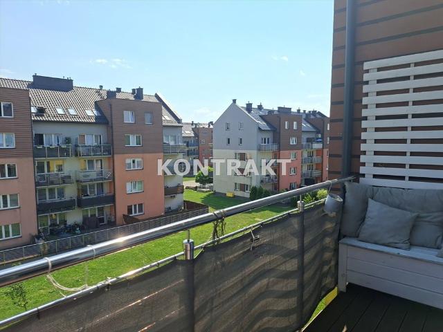 Zapraszam do dwupoziomowego mieszkania 64 m² z balkonem w Oświęcimiu