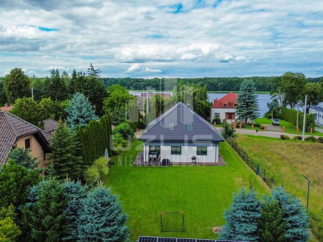 Na sprzedaż dochodowa rezydencja 252 m² w Szałkowie