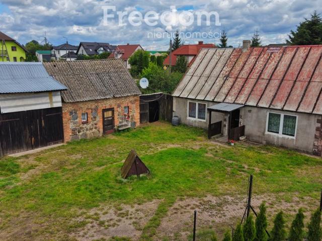 Na sprzedaż dom 78 m² z potencjałem i dużą działką 1641 m²