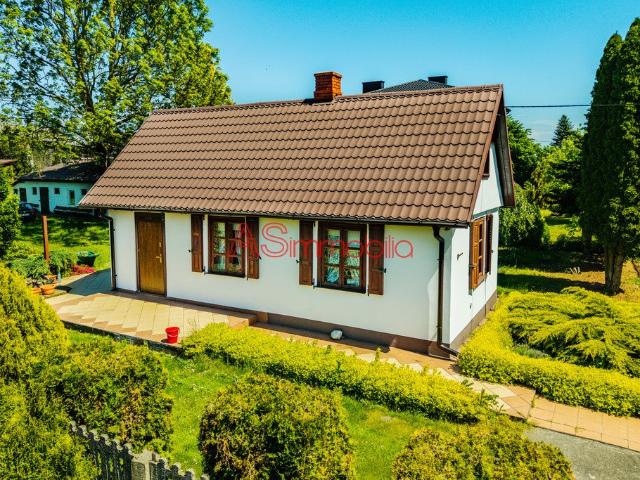 Na sprzedaż dom 88,6 m² z dużą działką w Czołnej