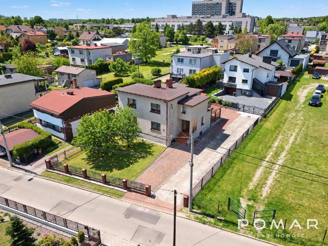Na sprzedaż dom 142 m² z 5 pokojami i dwoma garażami w Rybniku