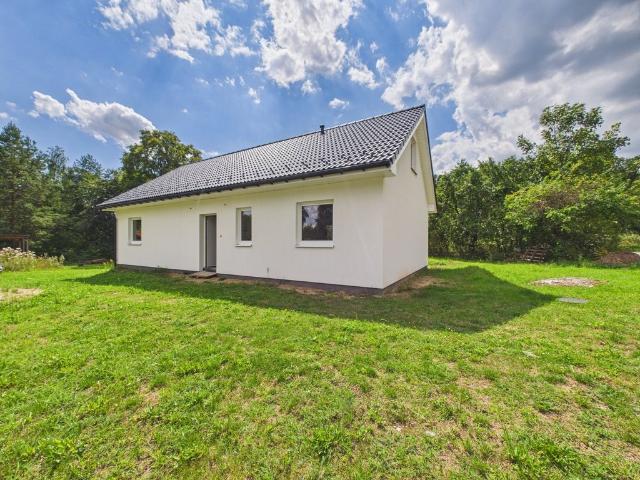 Na sprzedaż dom 151 m² w Lubniewicach z działką 926 m²