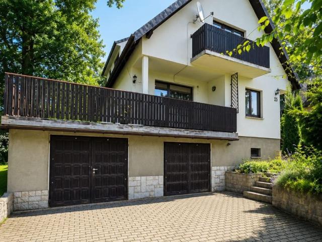 Na sprzedaż dom wolnostojący 105 m² z garażem i ogrodem