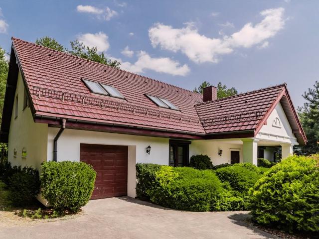 Energooszczędny dom 252 m² z dużą działką 3140 m² w Zielonej Górze