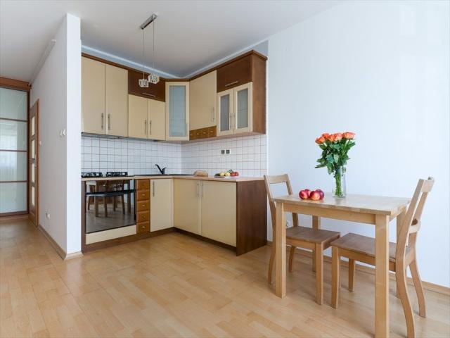 Na sprzedaż funkcjonalne 2 pokojowe mieszkanie 39 m² w Ursusie